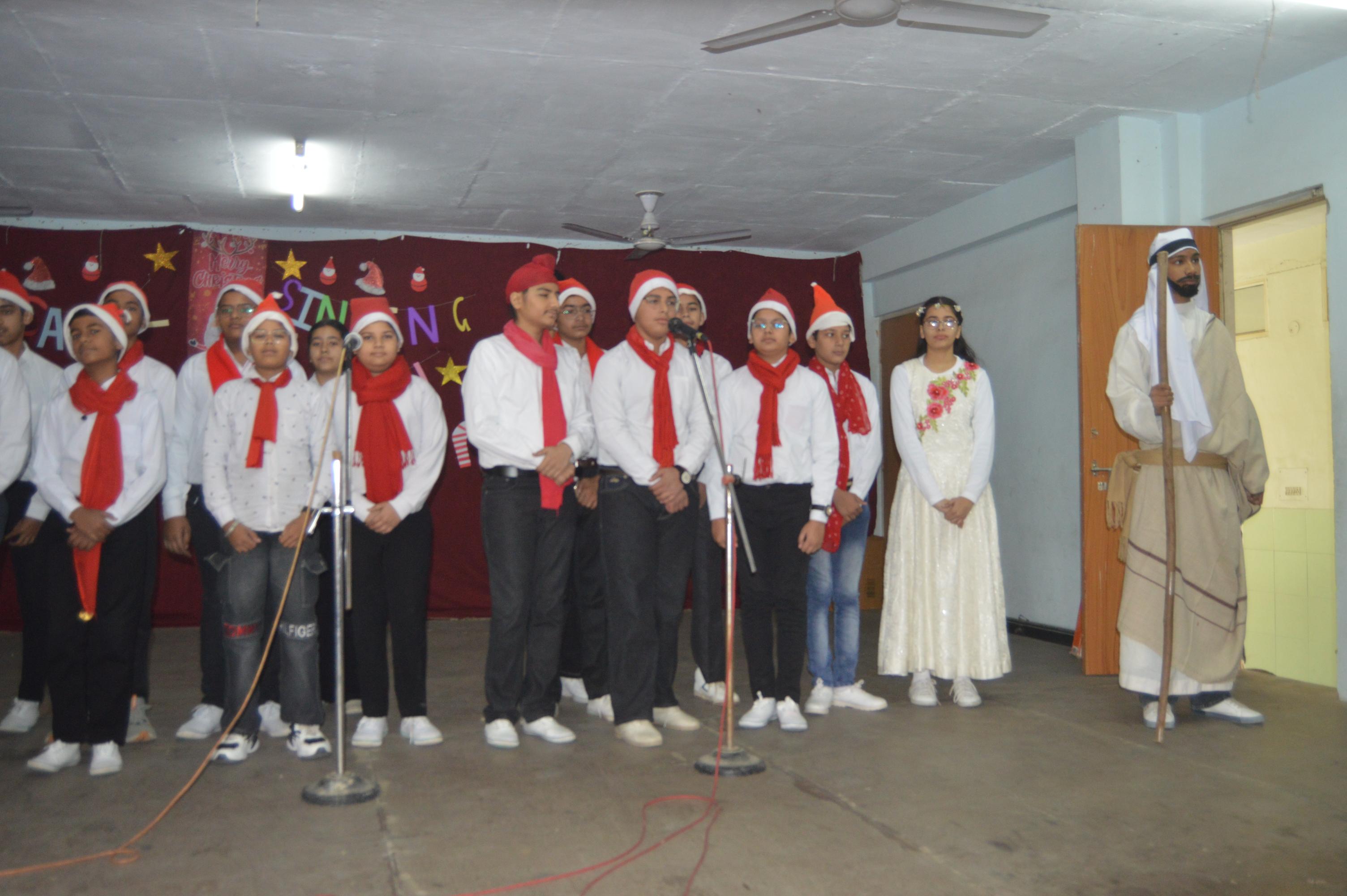 CAROL SINGING COMPETITION OF CLASS-8TH-11