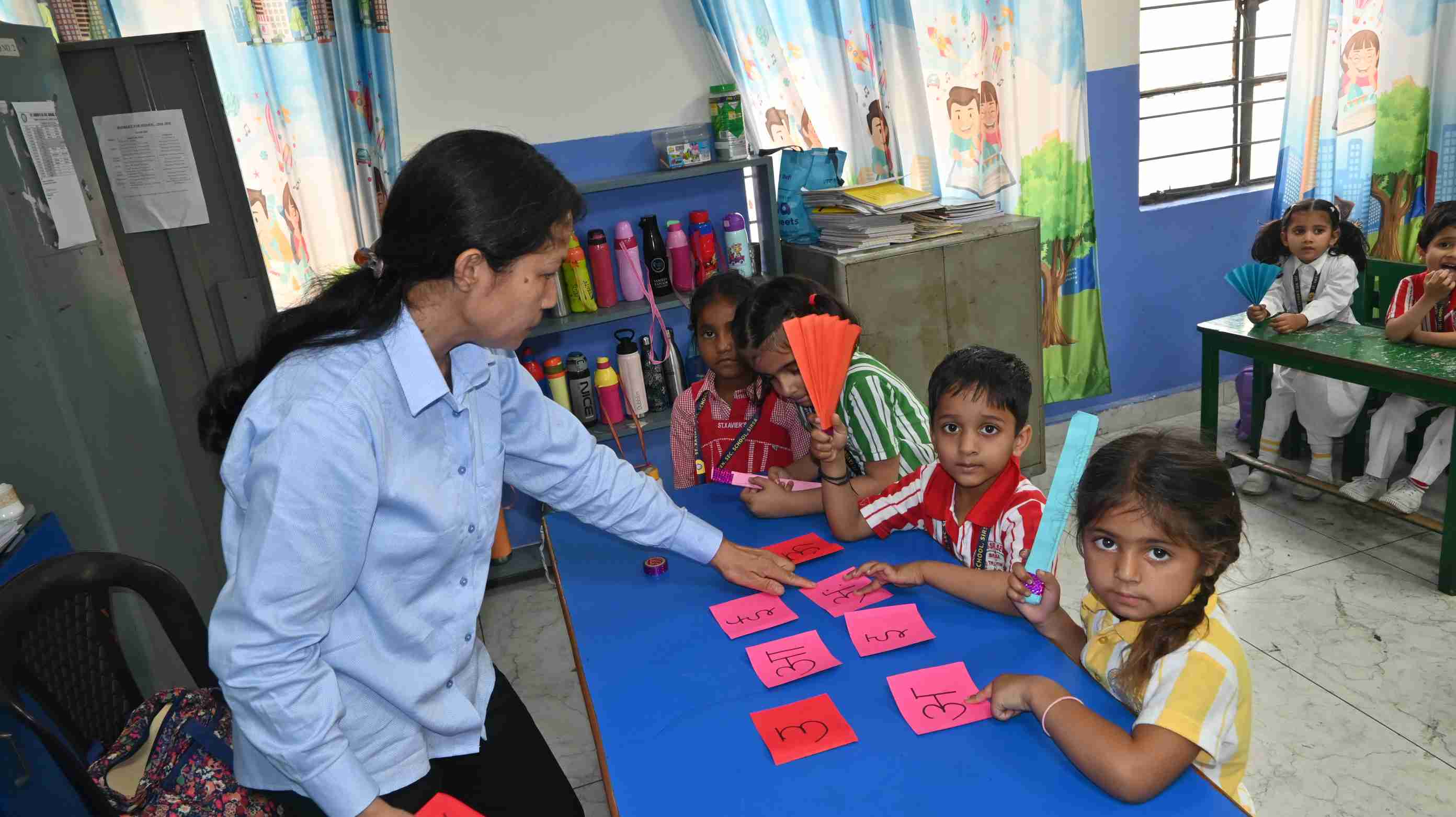 PAPER FOLDING & IDENTIFICATION SWAR & TARGET THE BOTTLES ACTIVITY FOR CLASS-UKG-11